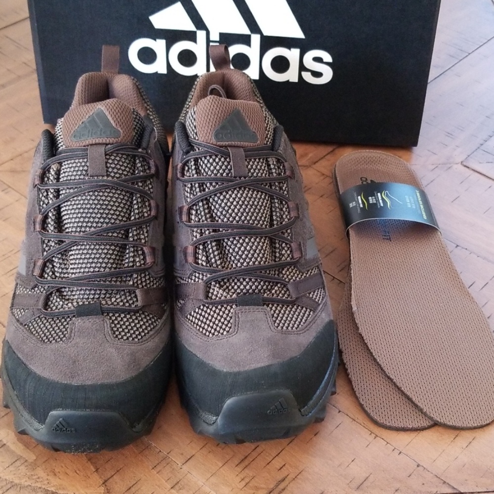 ๐๏ธ Adidas Caprock Outdoor Shoes - Picture 2 of 8